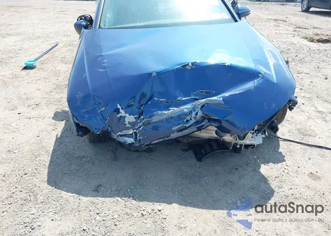 2017 Audi A4 2.0T Premium z USA, uszkodzony, nr VIN WAUENAF48HN035646